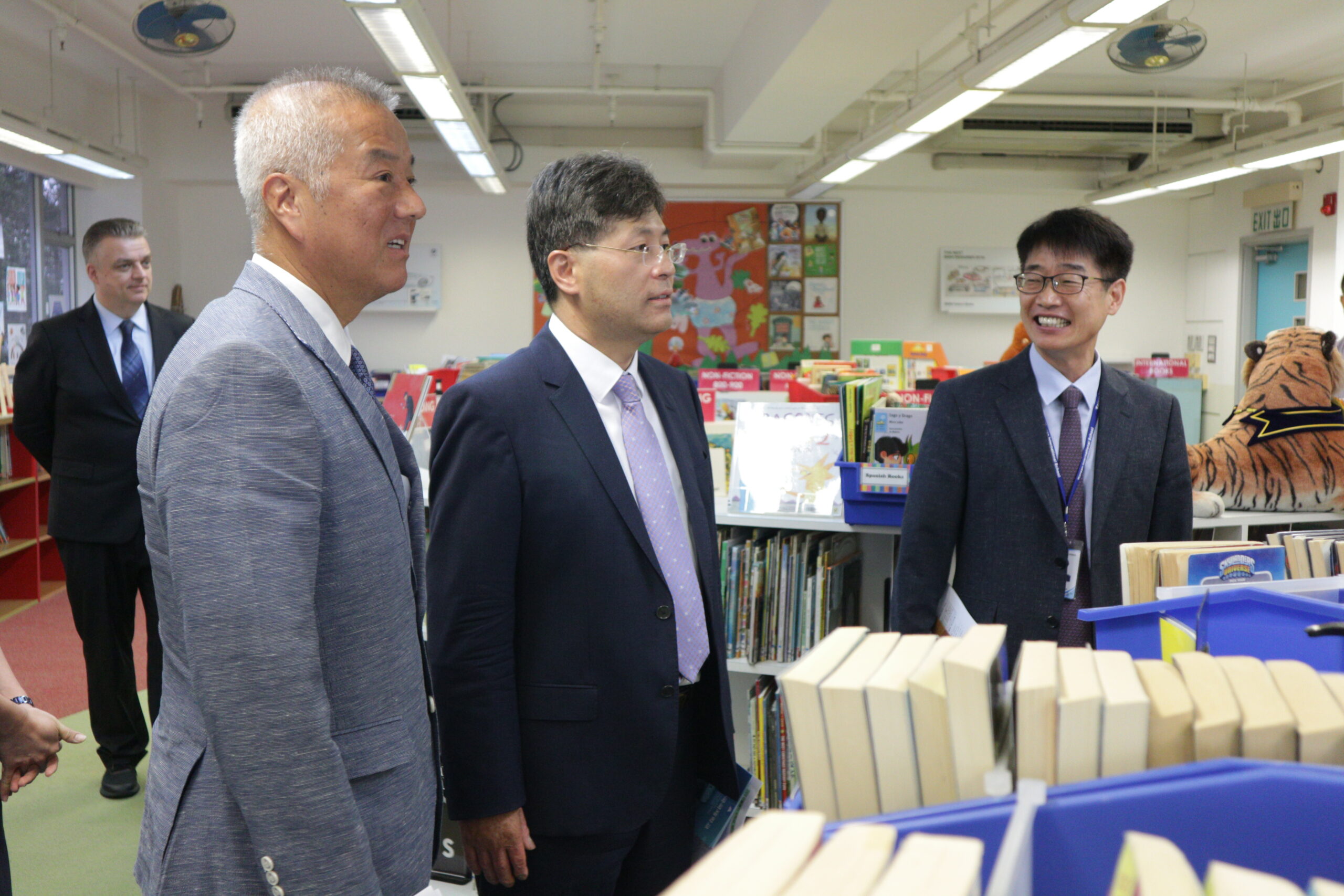 Korean Consul General Visit Korean International School